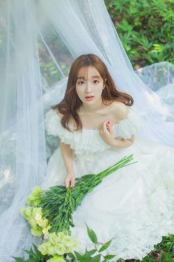 春潮烂漫海棠红