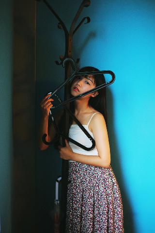 年轻漂亮的女士护士内衣